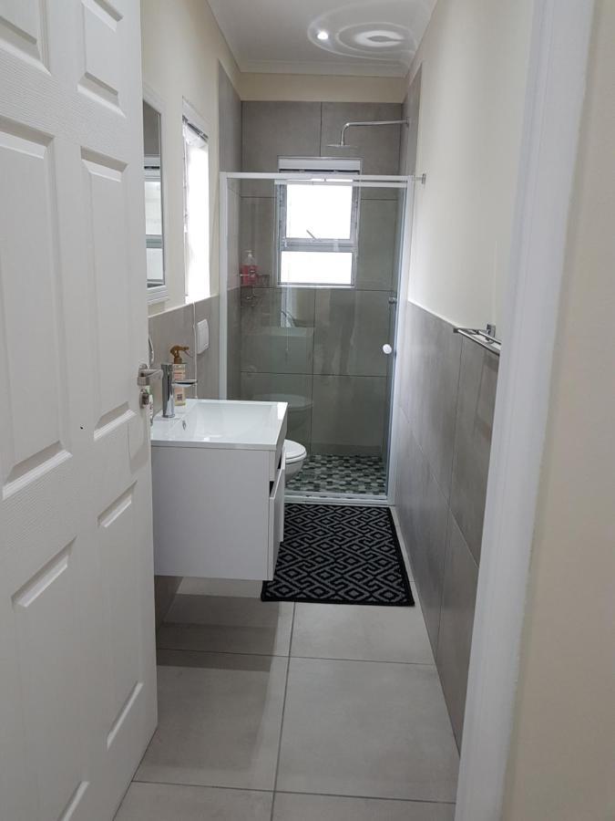 Sharon'S House: Modern Self-Catering Rooms Cape Town Exterior photo